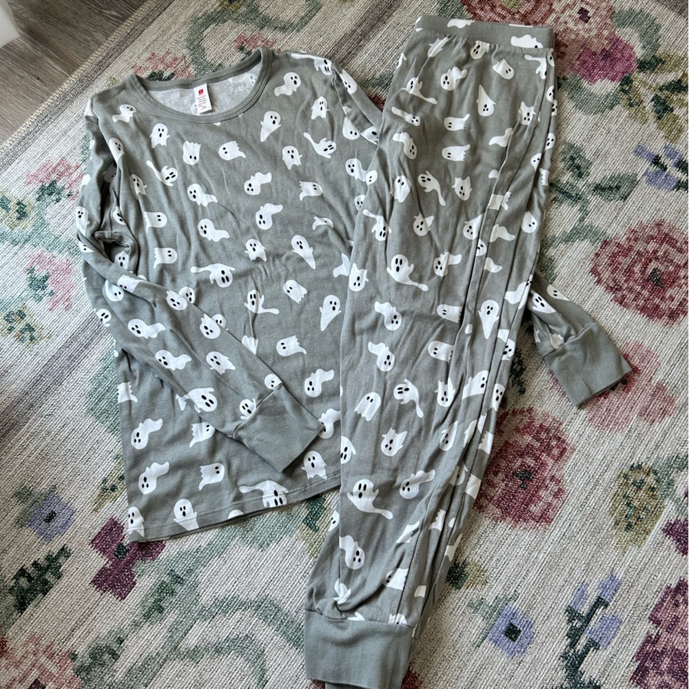 Women’s Target Grey White Ghost Halloween Matching Pajama Set Size Large